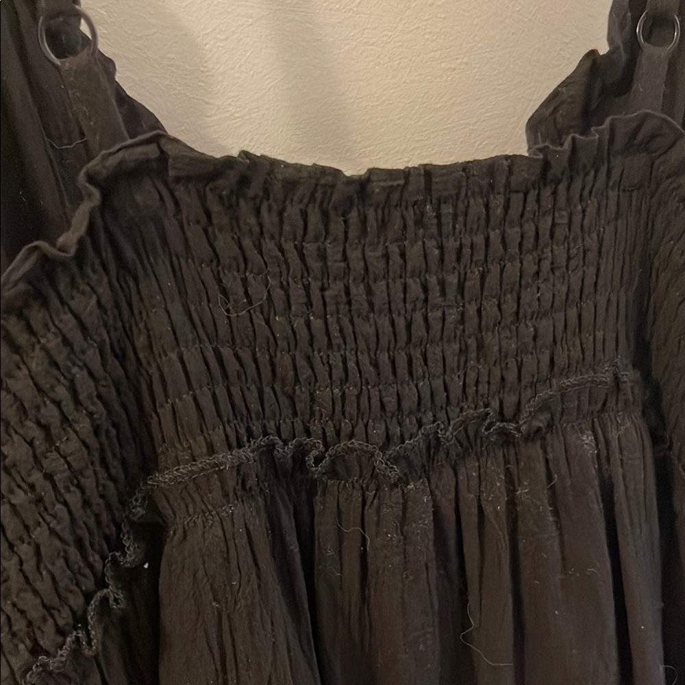 Chic Black Midi Dress - Picture 8 of 8